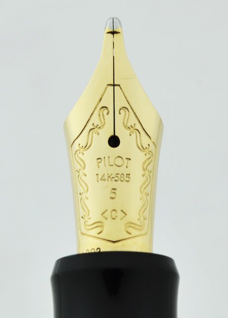 Pilot Namiki Custom 74 Fountain Pen - Black, Gold Trim, 14k Super